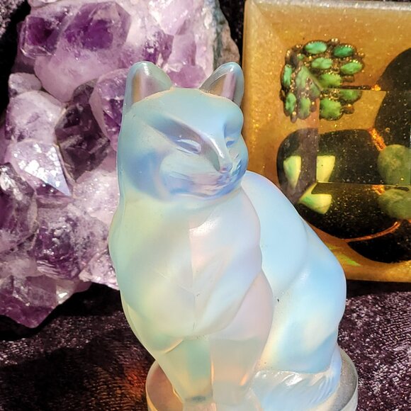 Meet your Posher, Emily - Picture 1 of 5